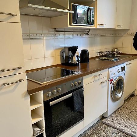Zentrumsnahe Schoene Altbauwohnung Bis 4 Personen Flensburgo Exterior foto